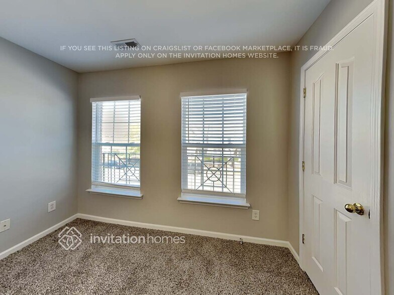 Building Photo - 6930 Creft Cir