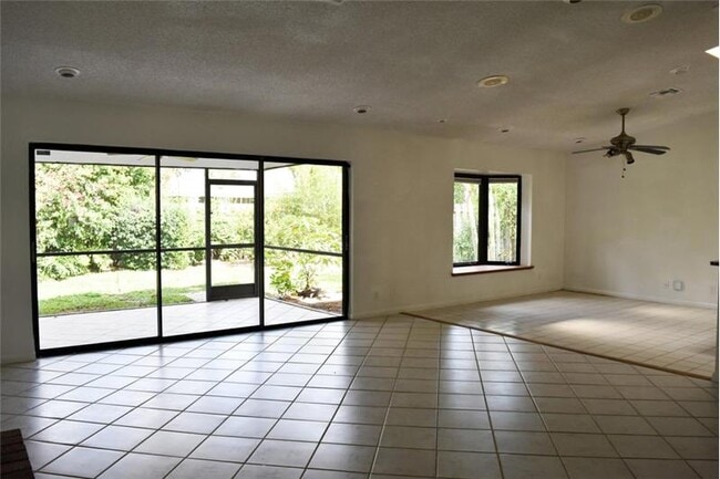 Building Photo - 13492 Exotica Ln