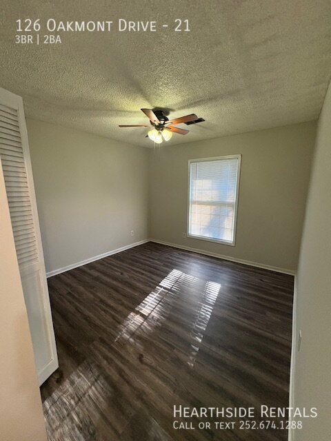 Building Photo - 126 Oakmont Dr