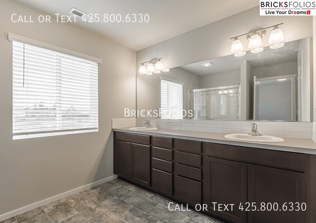 Building Photo - Your Next Chapter Begins Here – Comfort in Puyallup