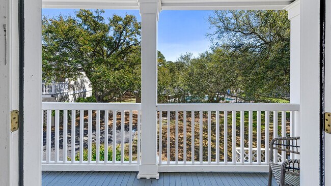 Building Photo - 723 Bonnyneck Dr