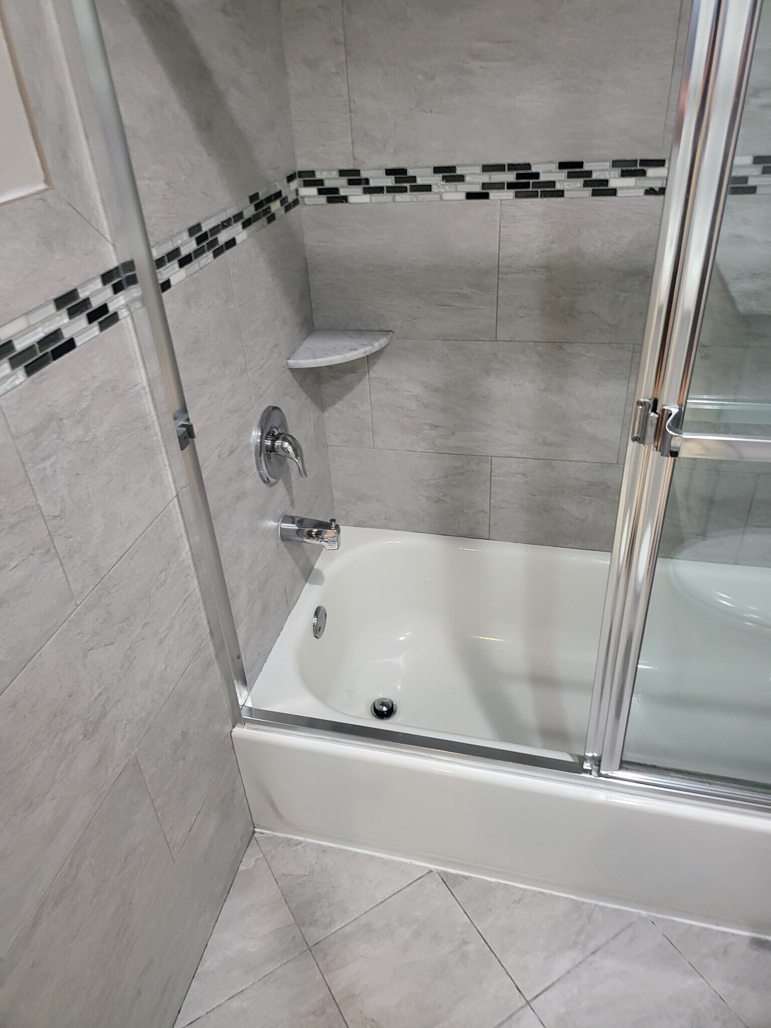 Building Photo - 36 W Hanover Ave