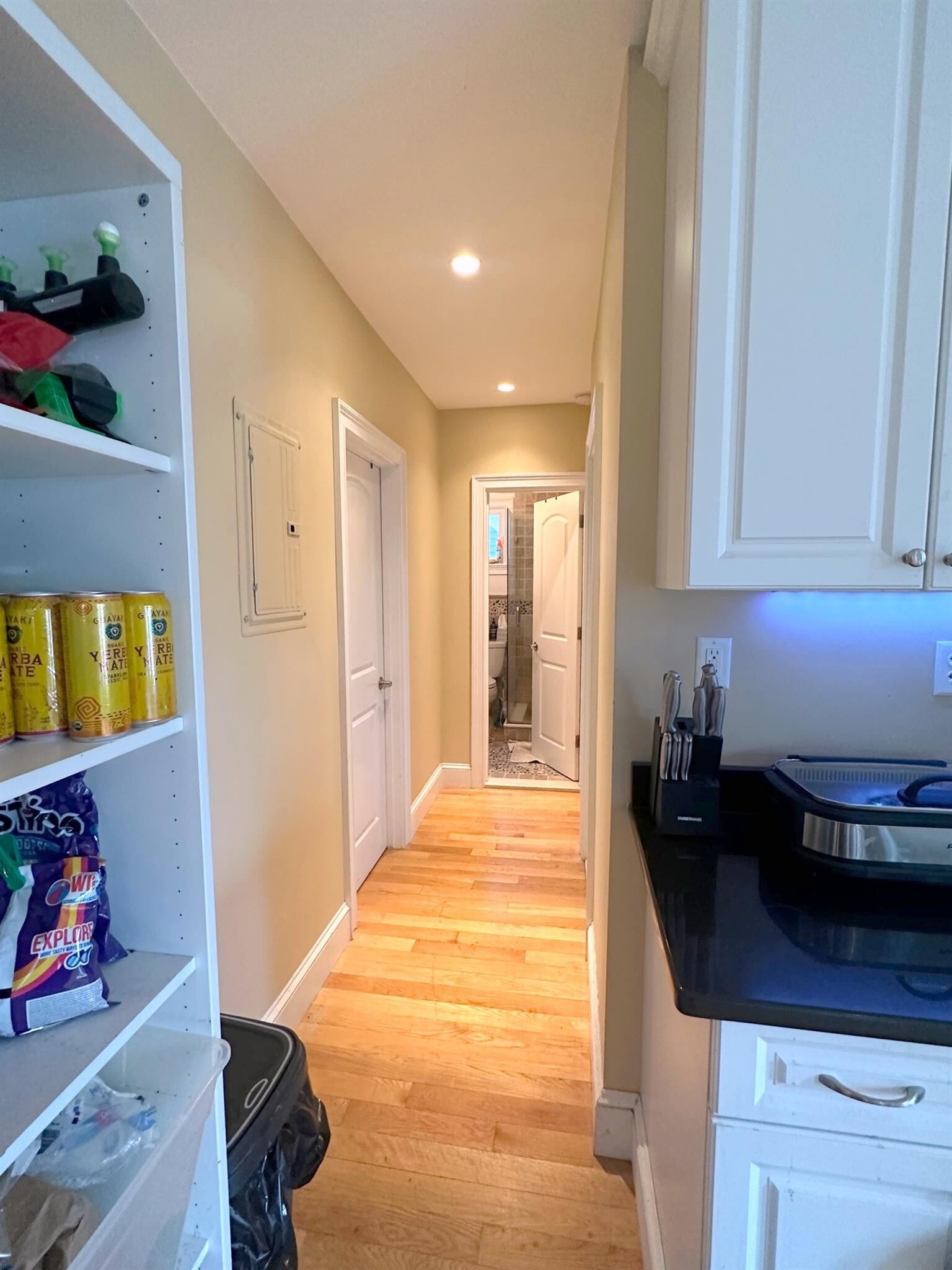 Building Photo - 57 Greenleaf Ave