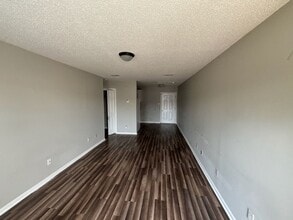 Building Photo - 6408 Ezras Ct