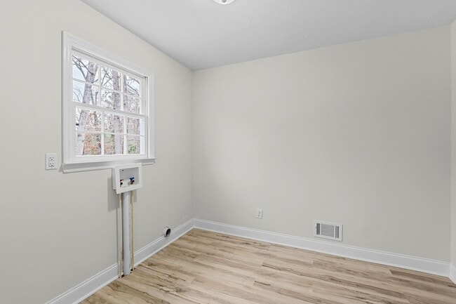 Building Photo - 1306 Dominica Dr