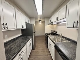 Building Photo - Southview Apartments