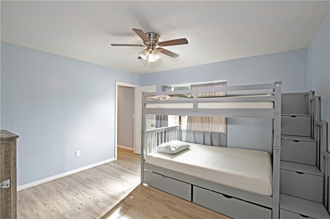 Building Photo - 17825 Bear Valley Ln