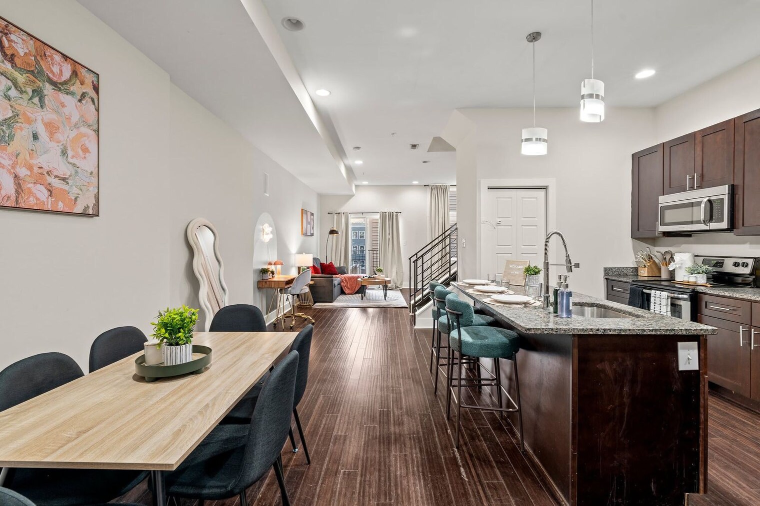 Building Photo - 826 N Broad St