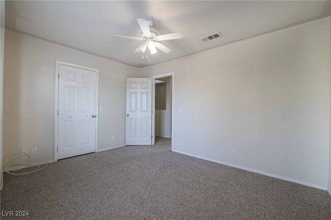Building Photo - 2815 Dawn Crossing Dr