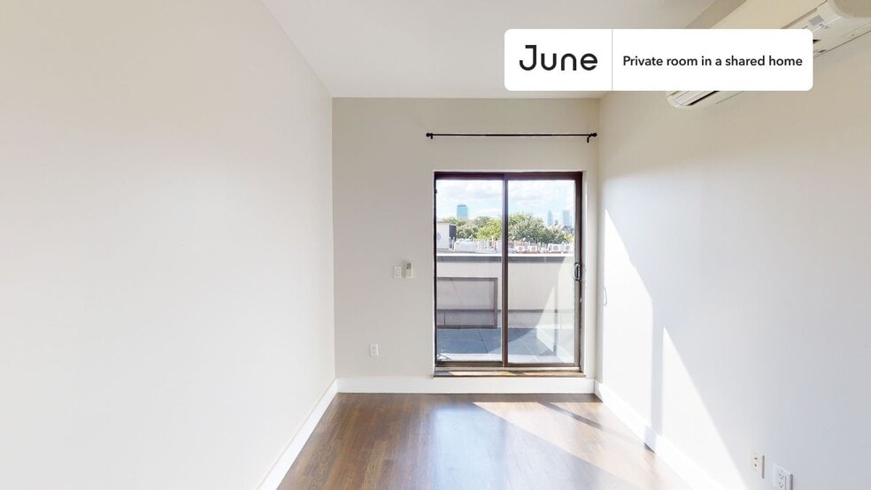 Building Photo - Room in Shared 4 bed/2 bath home