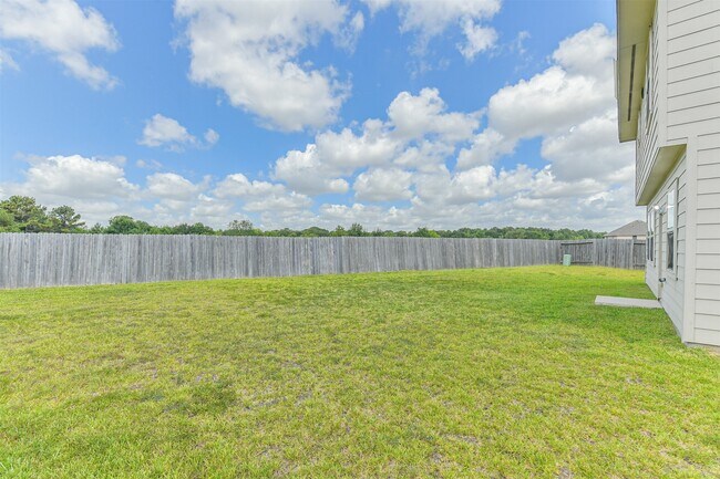 Building Photo - 15203 Lake Powell Dr
