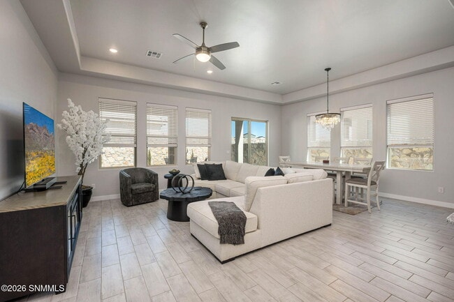 Building Photo - 3865 Jericho St