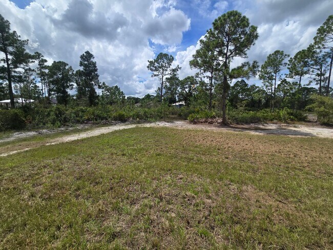 Building Photo - Brand New 2/2/1-South Lehigh Acres