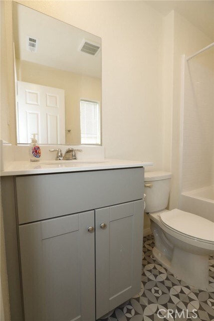 Building Photo - 14059 Zirconia Ln