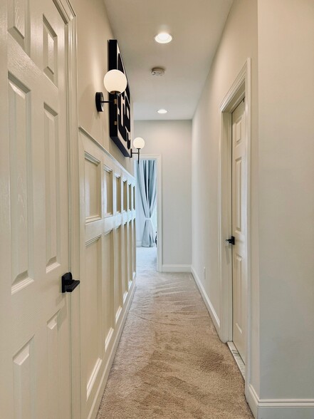 Building Photo - 6933 Stanwick Square