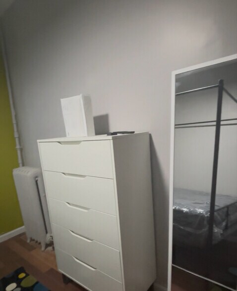 Primary Photo - 228 Bayview Ave