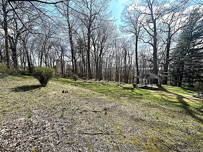 Building Photo - 8 Ridge St