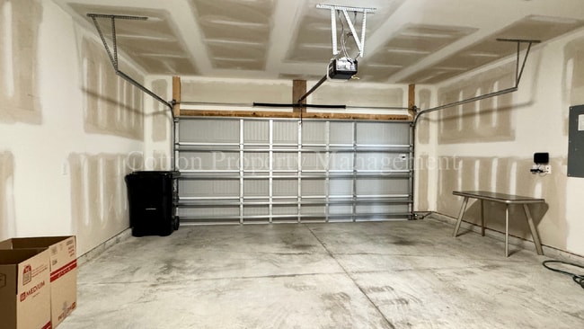 Building Photo - 441 Tributary Cir