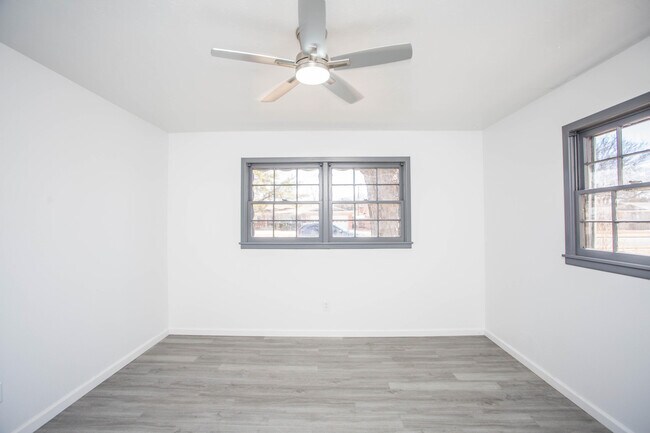 Building Photo - 6114 Nashville Ave