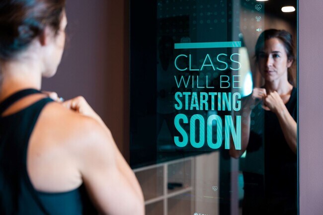 Building Photo - One Bedroom Rear Facing w Patio (1st Floor), Balcony 2 & 3