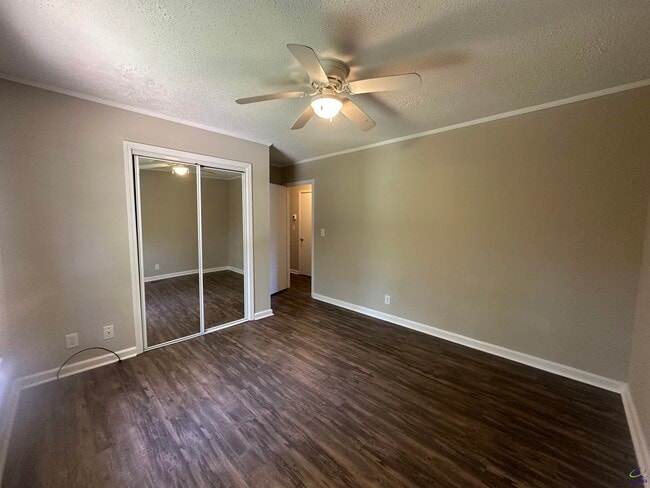 Building Photo - 223 Choctaw St