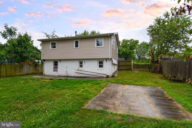 Building Photo - 13303 Huntington Ln