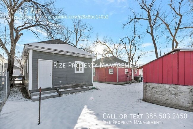 Building Photo - 2431 B Ave