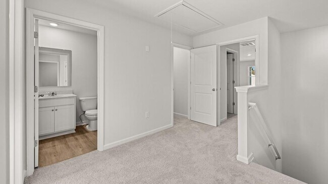 Building Photo - 98 Hughes Pl Dr