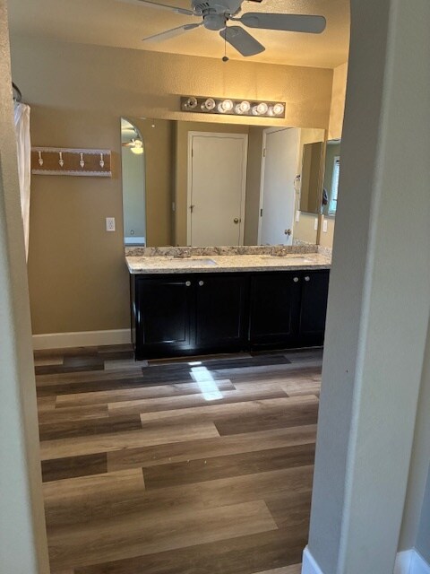 Building Photo - 2537 E Kent Ave