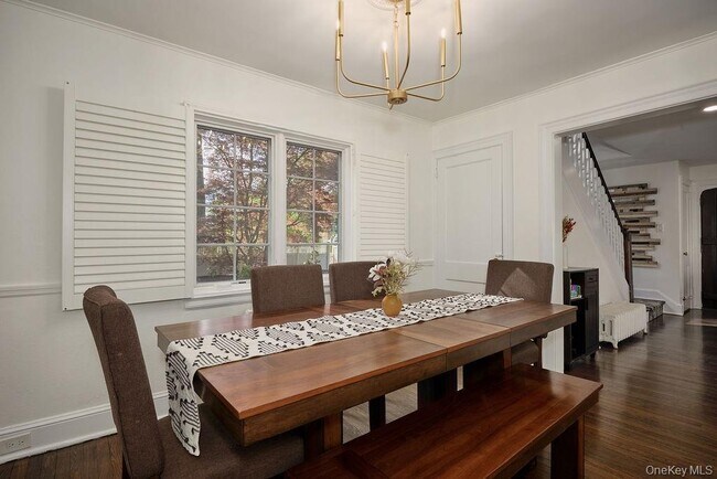 Building Photo - 4 Glenwolde Park