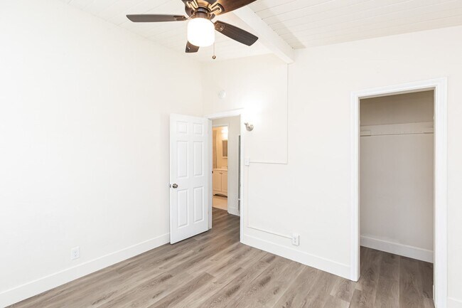Building Photo - *** OCEANSIDE OASIS 2/1 WITH GARAGE, NEWLY...