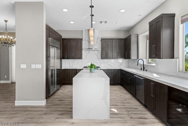 Building Photo - 9161 Tudor Park Pl