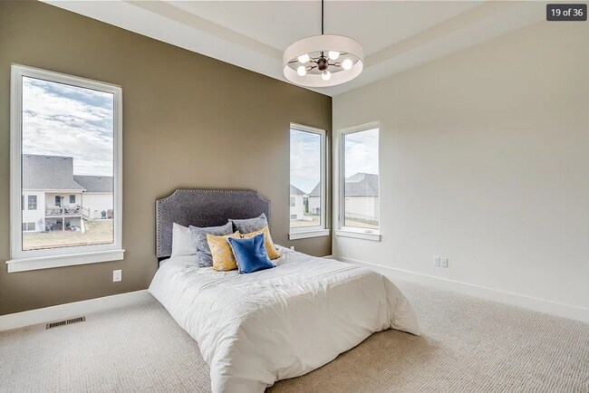 Building Photo - 113 Cedar St