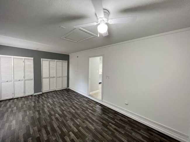 Building Photo - **Affordable Rental home in Silver Springs...