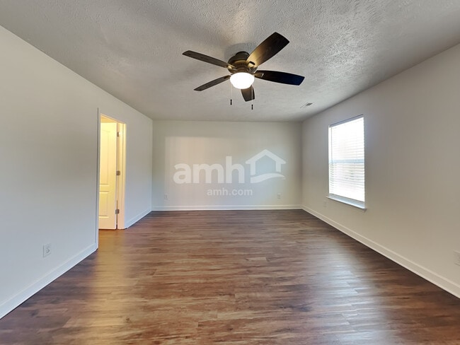 Building Photo - 645 Smoky Mountains Dr