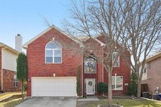 Building Photo - 5825 Shetland Cir