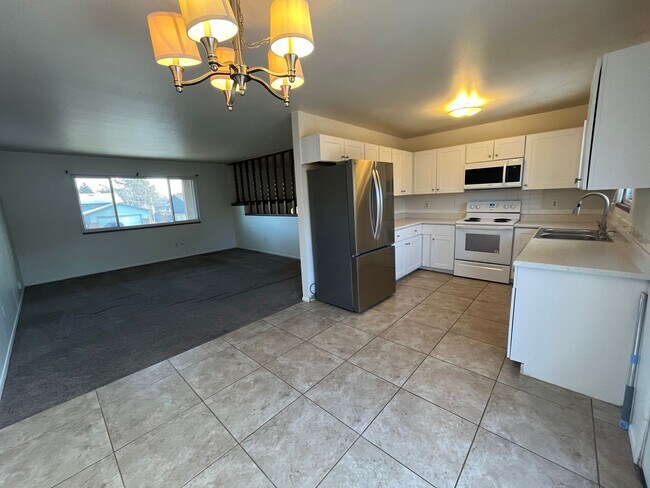 Building Photo - Cute Home in West Fort Collins