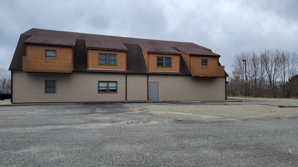Building Photo - 1374 Bucksport Rd