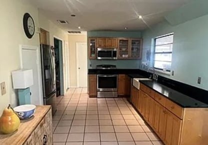 Kitchen viewed from dining area - 810 Hammockwood Ct