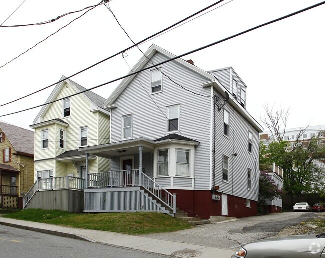 Primary Photo - 14 Boynton St