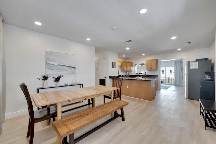 Building Photo - 2529 N Habana Pl