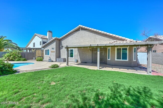 Building Photo - 18203 N 85th Dr
