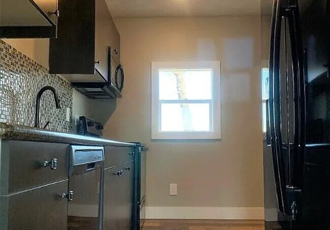 Building Photo - 4026 Spring Cir