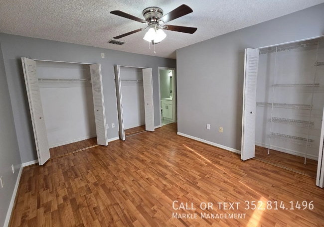 Building Photo - 2703 Lorraine Dr
