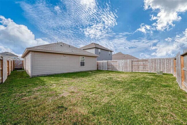 Building Photo - 26818 Wilderye Cv Ln