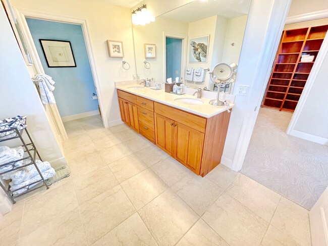 Building Photo - Tastefully Furnished and Exquisite 4 Bed/3 Bath in Hokulani Golf Villas with Ocean Views & Amenit...