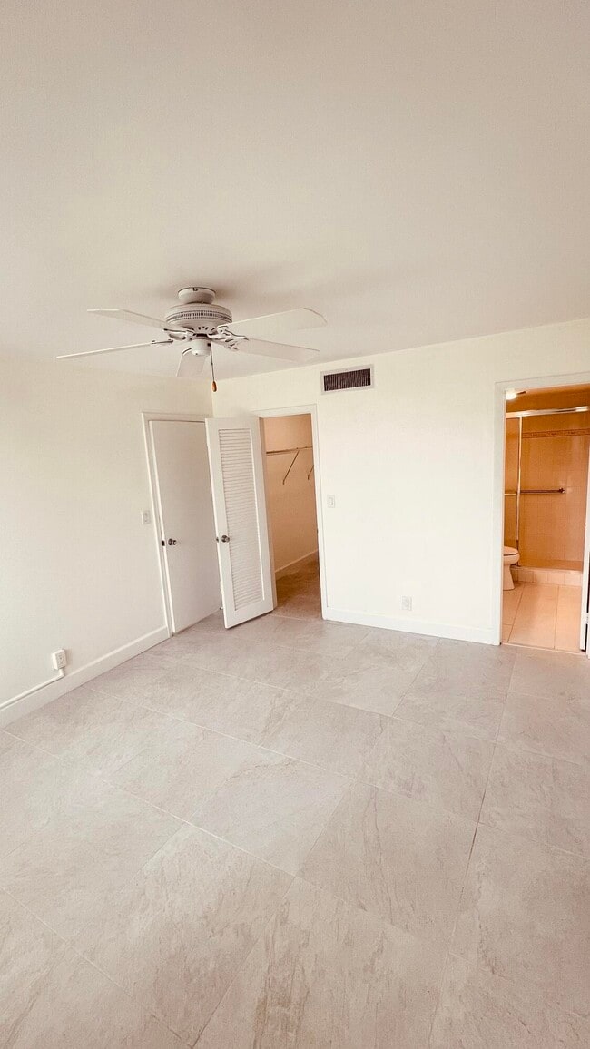 Building Photo - 4381 Trevi Ct