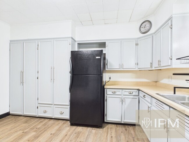 Building Photo - Dallastown School! 3 Bed, 1 Bath Home with Fenced in Yard!