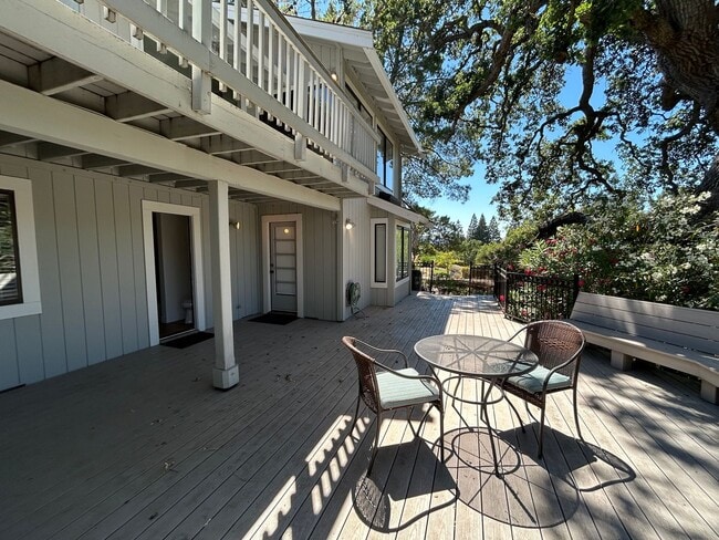 Building Photo - Must See Spacious Alamo 4BR Home with Remo...