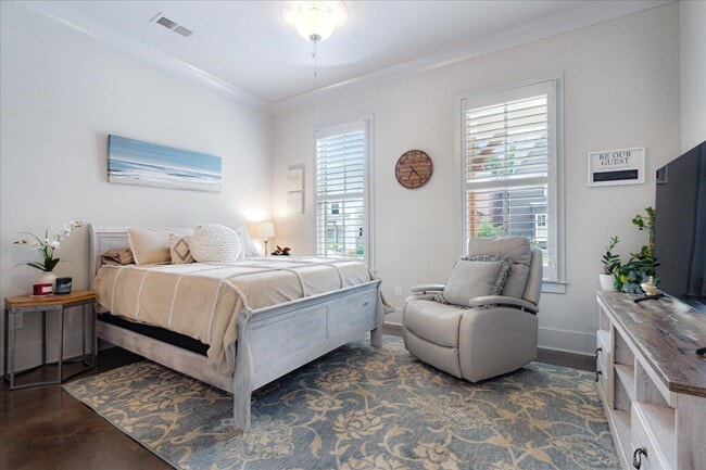 Building Photo - 2020 Elzey Ave